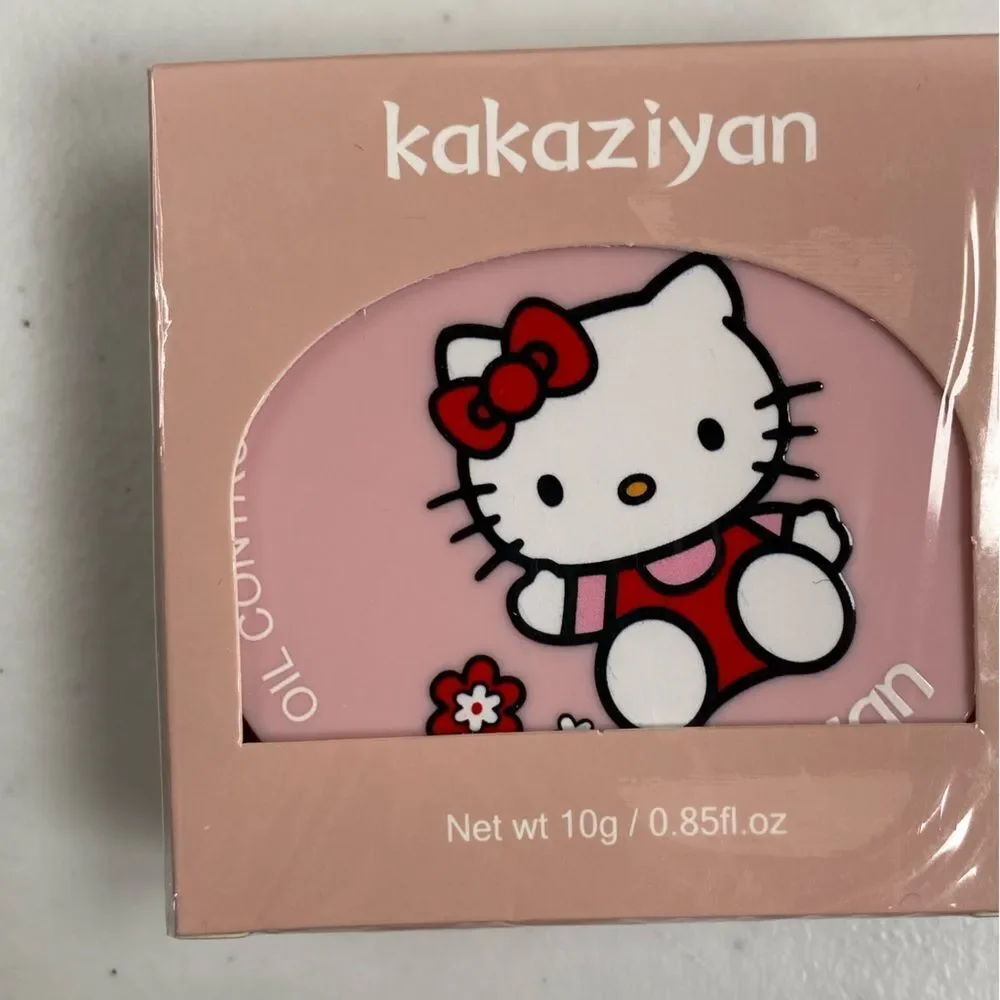 NWT NIB Mocallure Hello Kitty Loose Setting Powder Compact and Setting Spray Set